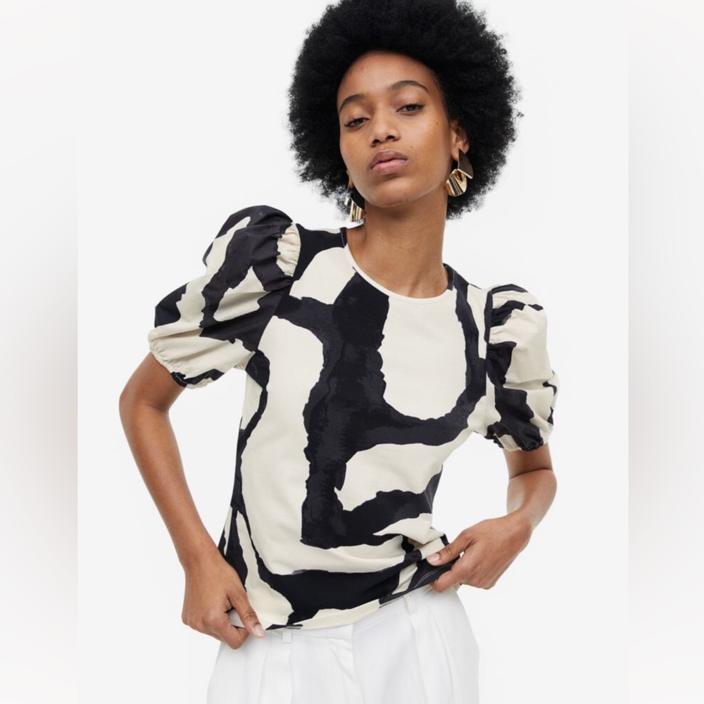 Puff sleeve top